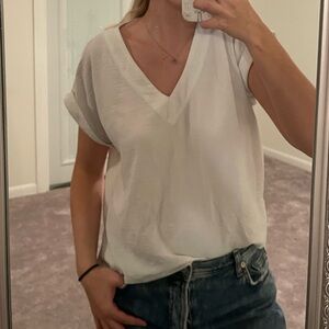 Bobeau White V-Neck Tee | Size Small (Runs Large)